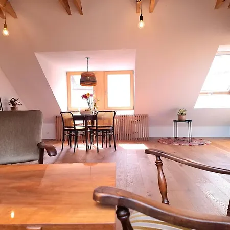 Appartamento Stylish In The Historic Center Under The Castle *