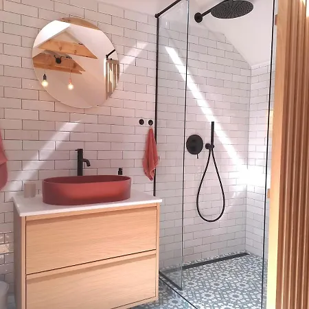 Stylish In The Historic Center Under The Castle *