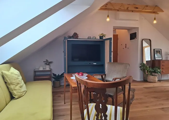 Stylish In The Historic Center Under The Castle Appartement